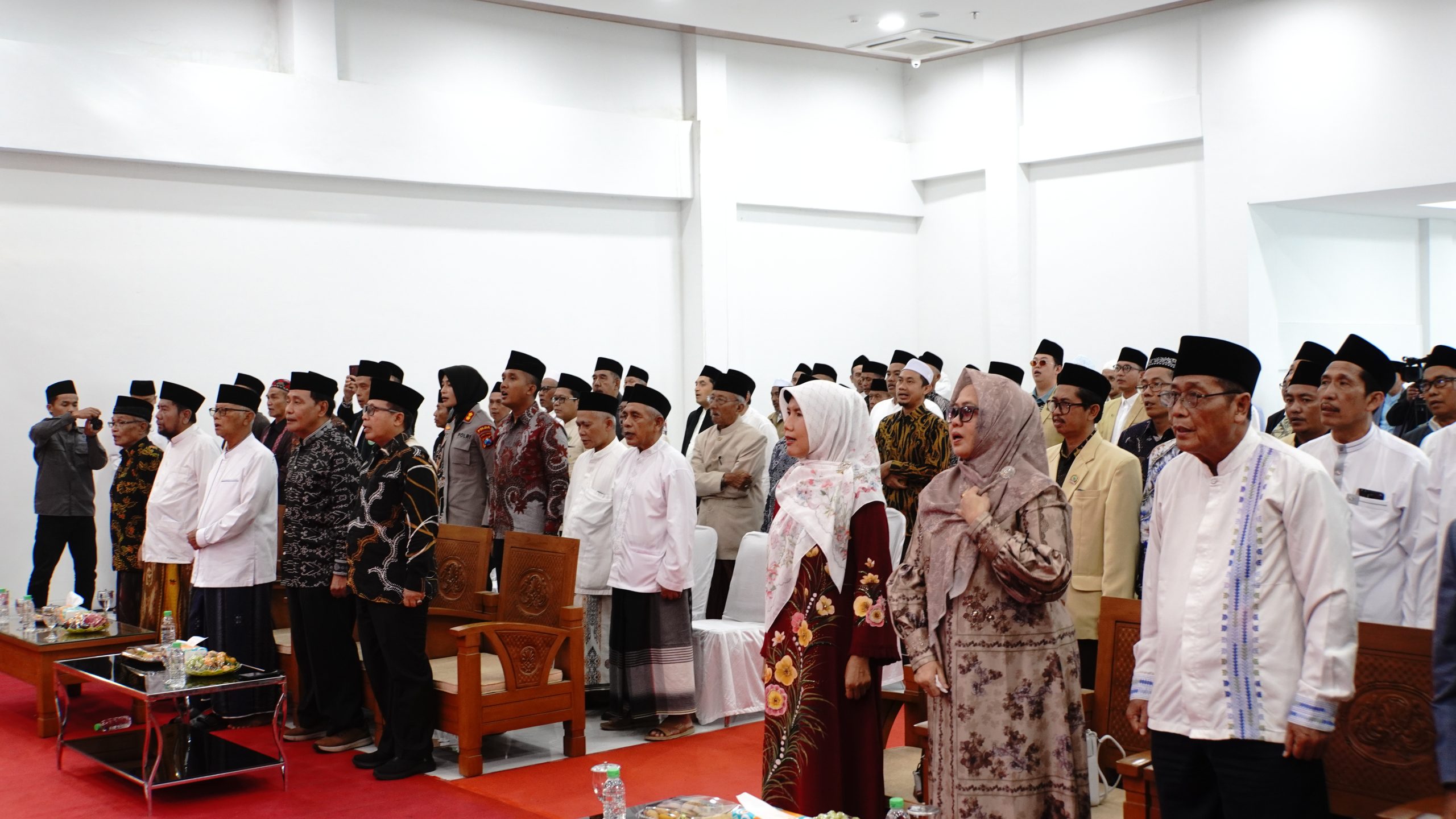 Majelis Ulama Indonesia (MUI) Provinsi Jawa Timur menggelar acara Halal Bihalal bersama Forkopimda Jawa Timur, MUI kabupaten/kota Jawa Timur, Akademisi dan juga dihari oleh Ketua Umum MUI Pusat